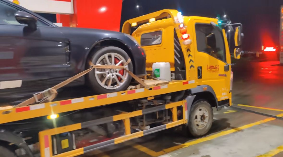 铜梁行车途中遇到突发状况该如何呼叫道路救援？